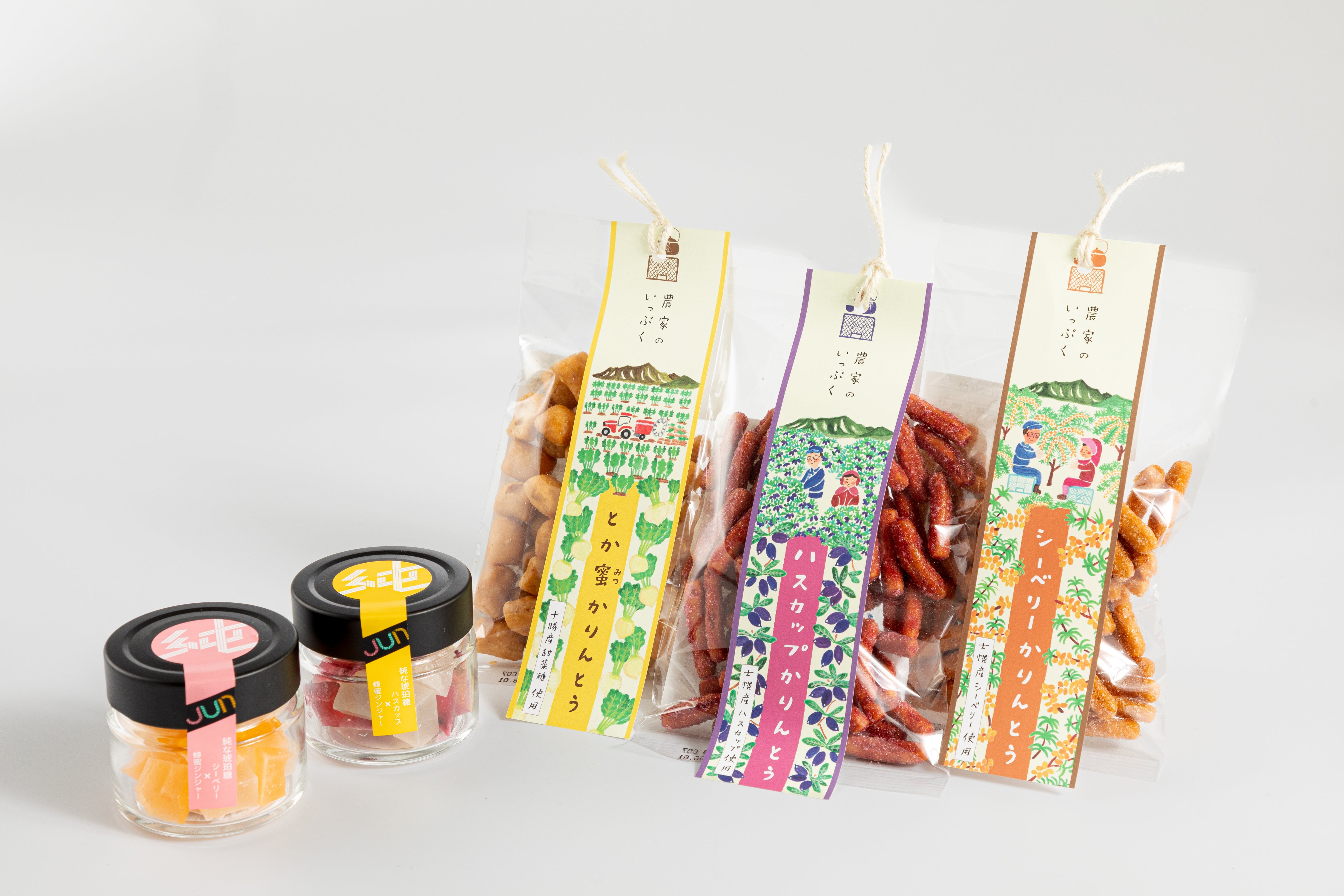 ネックレス　ペンダントトップ　乳白琥珀　蒔絵　シルバー　紅葉　桜 ネックレスペンダントトップ乳白琥珀蒔絵シルバー紅葉桜